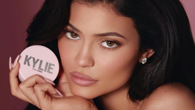 Kylie Jenner Jadi Miliarder Termuda di Usia 22. (FOTO: Instagram/kyliecosmetics)