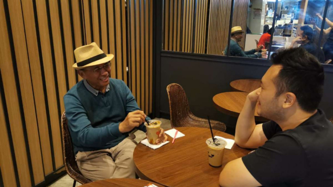 Mantan Menteri BUMN Dahlan Iskan dan Pemilik Kopi Kenangan