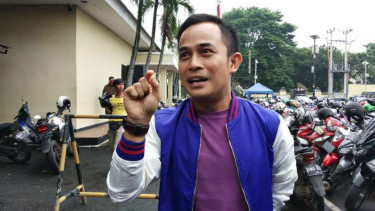 Febrian, pemandu acara (MC) yang digaet jasa penyelenggara pesta pernikahan (wedding organizer/WO) Pandamanda.