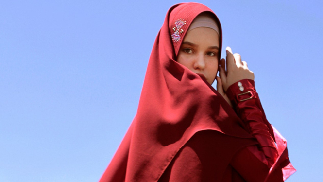 Peragaan busana FASHIONAXY 4.0