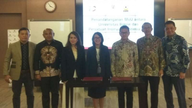MOU PII dan Universitas Bakrie.