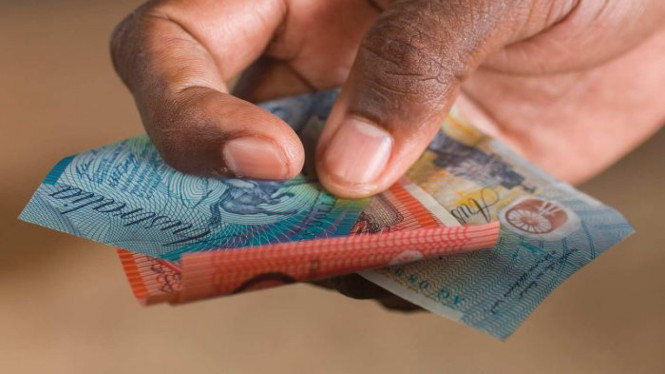 Beberapa badan amal di Australia tidak lagi menerima sumbangan karena perhatian warga dialihkan ke membantu kebakaran semak.