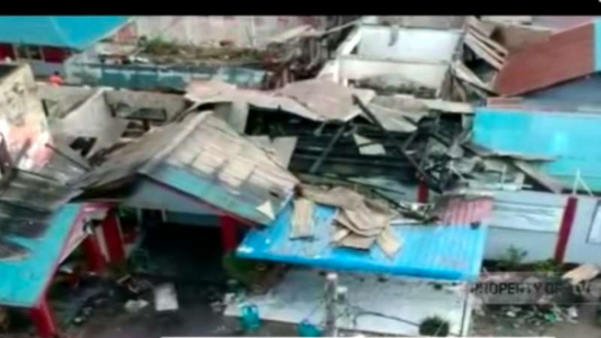 Kompleks Rumah Tahanan Kabanjahe, Kabupaten Karo, Sumatera Utara, porak-poranda setelah kerusuhan antara para napi dengan petugas pada Rabu, 13 Februari 2020.