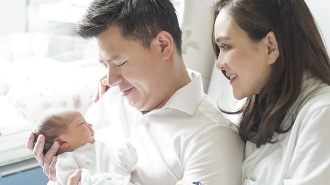 Shandy Aulia lahirkan anak pertama