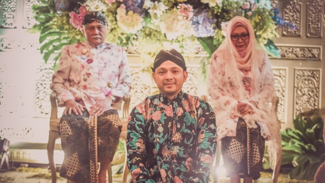 Danny dengan Indra Rukmana dan Tutut Soeharto.