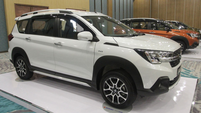 Suzuki XL7 