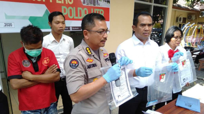 Calo TKI Ilegal (kiri) Ditangkap Polda NTB