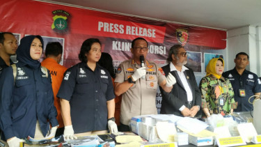 Barang bukti praktik aborsi di Klinik Aborsi Paseban