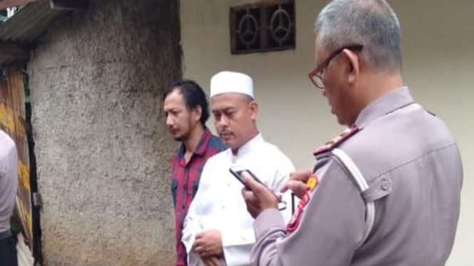 Rumah Ketua Umum PA 212 Slamet Maarif dilempar batu