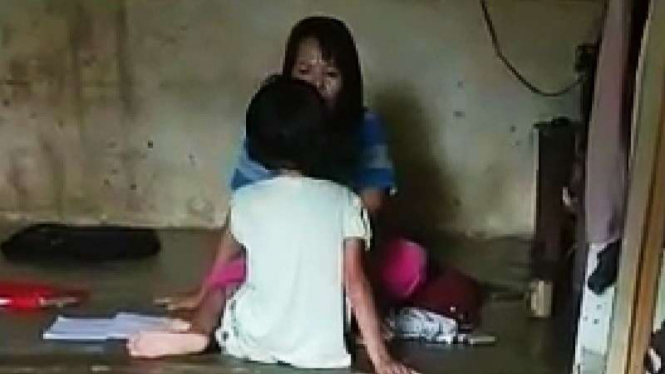 Ibu tiri aniaya anaknya pakai tali pinggang
