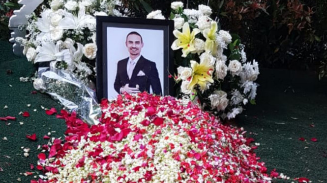Makam Almarhum Ashraf Sinclair.