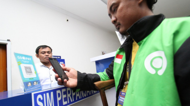 Gak Mau Kalah Dong, Sang Pesaing Go-Pay Mau Jejakkan Kaki Juga di Pembayaran SPP. (FOTO: Tanayastri Dini Isna)