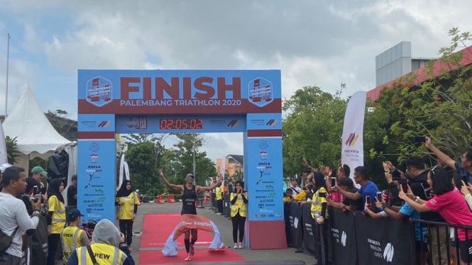 Atlet triathlon Sumatera Selatan, Jauhari Johan