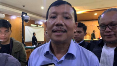 Eks Sekda Jabar Iwa Karniwa.