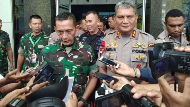 Pangdam I Bukit Barisan Mayjen Sabrar Fadhilah dan Kapolda Sumut Irjen Martuani.