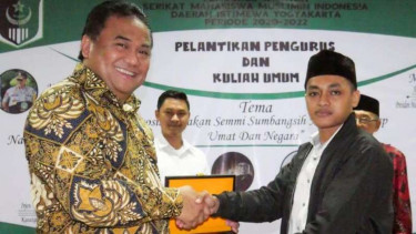 Wakil Ketua DPR-RI, Rachmat Gobel (kiri).
