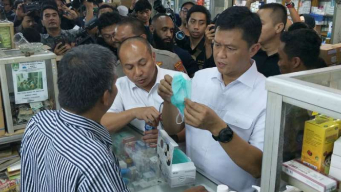 Polisi sidak masker Pasar Pramuka
