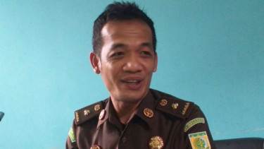 JPU Dapot Dariarma menuntut terdakwa kasus video porno Vina Garut.