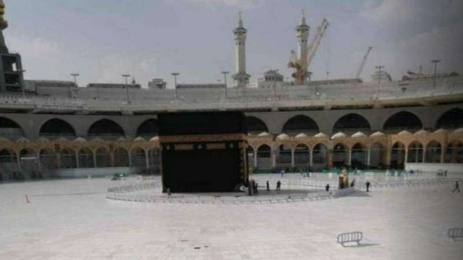 Kondisi Ka'bah yang kosong 