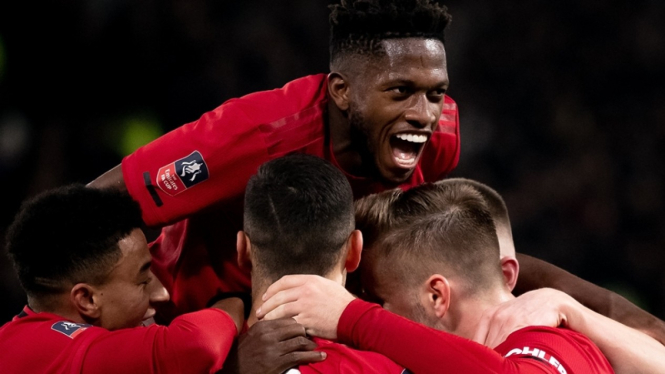 Pemain Manchester United merayakan gol ke gawang Derby County