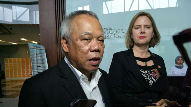 Menteri PUPR Basuki Hadimuljono dan Menteri Infrastruktur Belanda Cornelia.