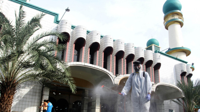 Penyemprotan Disinfektan di Rumah Ibadah,, Pencegahan Corona atau Covid-19
