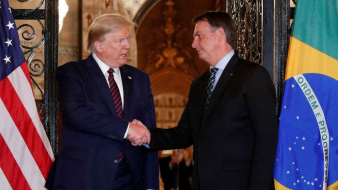Presiden Brasil Jair Bolsonaro saat bertemu Donald Trump, 7 Maret lalu.