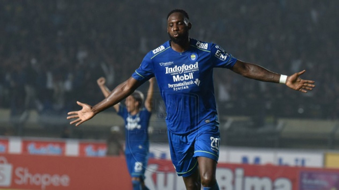 Striker Persib Bandung, Geoffrey Castillion