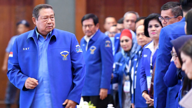 SBY hadir saat kongres Partai Demokrat yang menunjuk Agus Harimurti Yudhoyono (AHY) jadi Ketum Demokrat.
