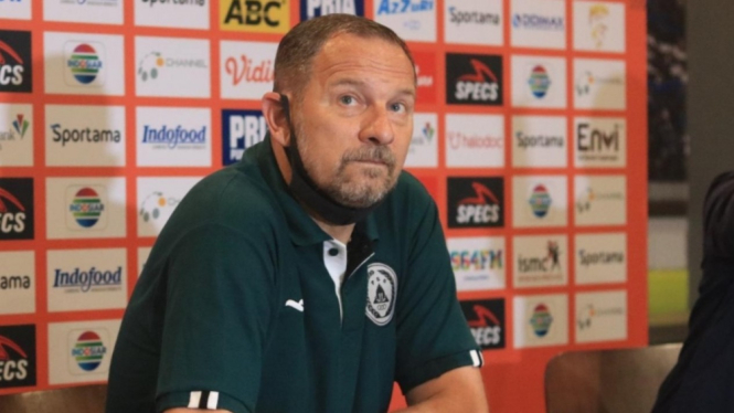 Pelatih PSS Sleman, Dejan Antonic