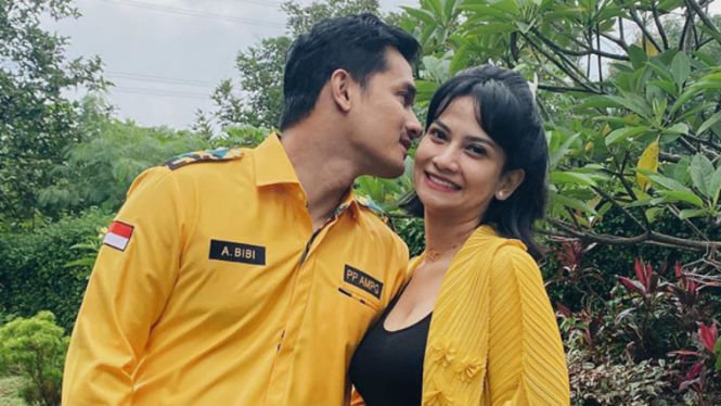 Vanessa Angel dan Bibi Ardiansyah.