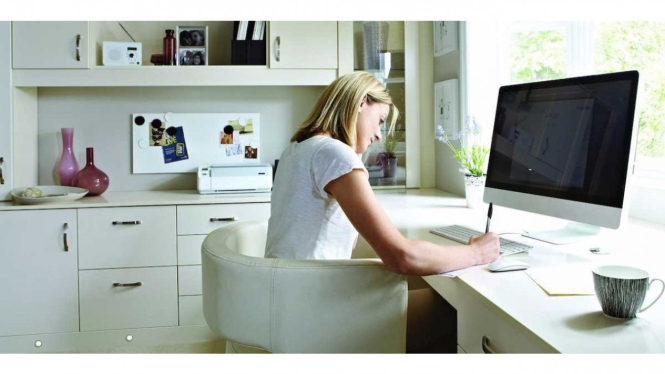 Ilustrasi work from home.
