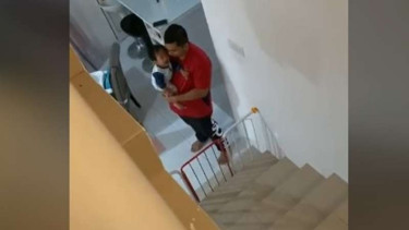 Anak ini nangis saat ibunya karantina diri cegah penyebaran corona