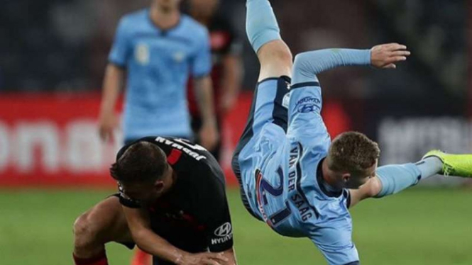 Duel Western Sydney Wanderers vs Sydney FC di A-League.
