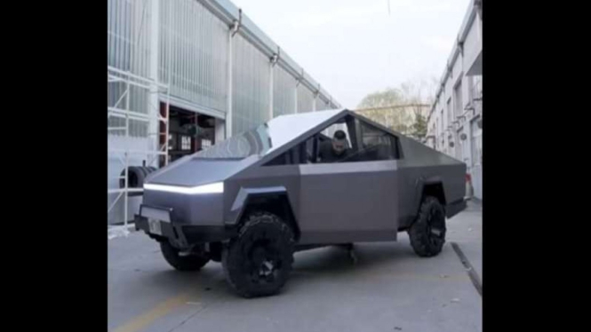 Muncul Tesla Cybertruck buata Tiongkok