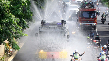 Penyemprotan disinfektan secara serentak untuk mencegah penyebaran virus corona, 
