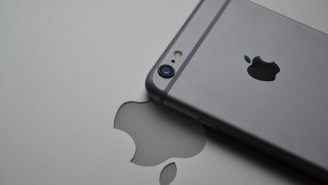 iPhone 8.