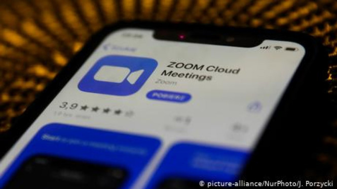 Aplikasi Zoom.