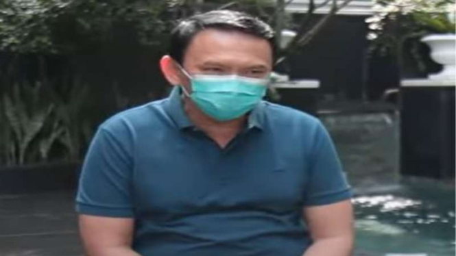 Ahok ngobrol via YouTube