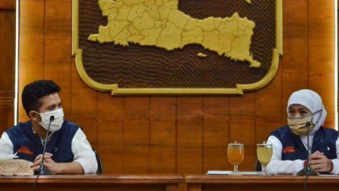 Gubernur Jatim, Khofifah Indar Parawansa, dan Wagub Jatim Emil Dardak.