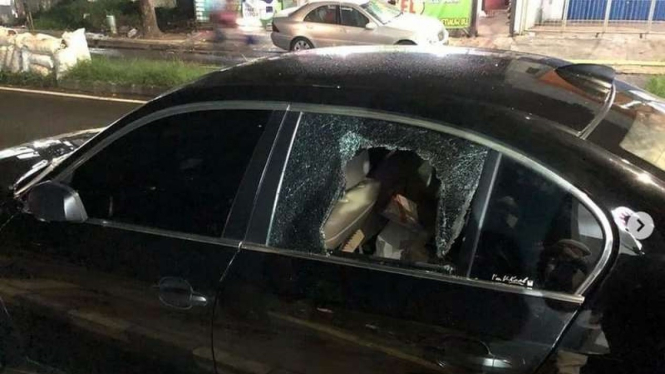 Mobil BMW e60 milik Dokter Tirta yang kacanya dibobol maling