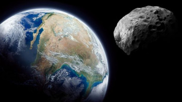 Asteroid mendekat ke Bumi.