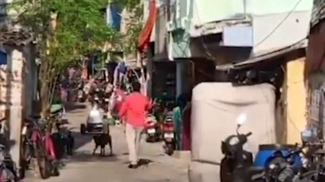 Polisi India pakai robot mobil awasi warga saat Lockdown.