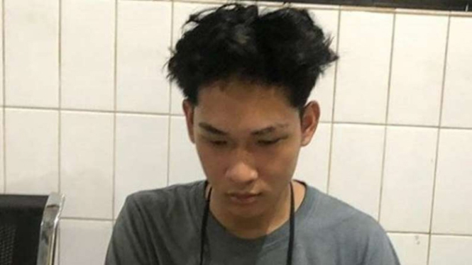 YouTuber Ferdian Paleka ditangkap.