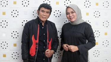 Rhoma Irama dan Anisa Rahman