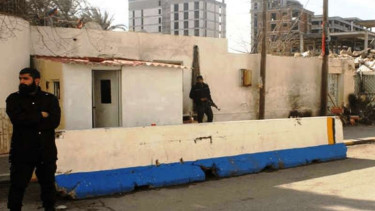 VIVA Militer: Tentara GNA berjaga di sekitar rumah Duta Besar Turki
