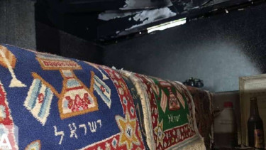VIVA Militer: Makam Ratu Esther yang dibakar.