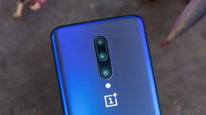 OnePlus 8 Pro.