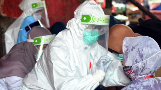 Ilustrasi tes swab Corona Covid-19