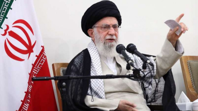 VIVA Militer:  Ayatollah Khamenei.